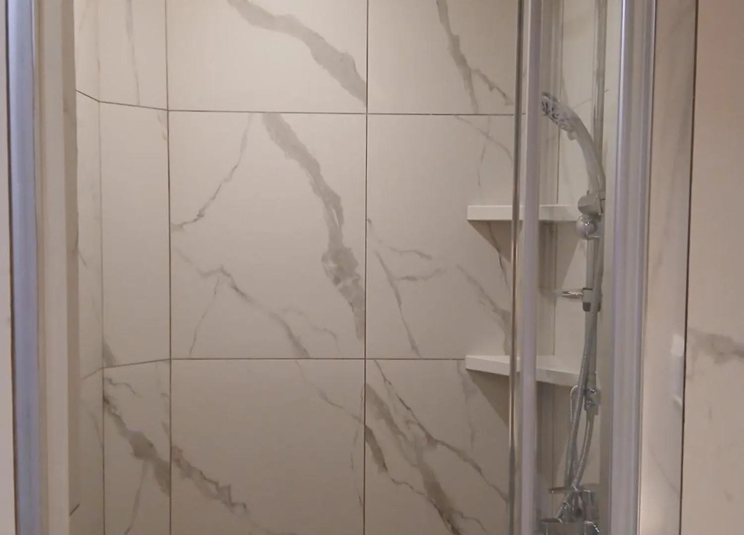 Black Onyx Comfort Suites - Timeless Design In A Heritage Building Thessaloniki Apartment
