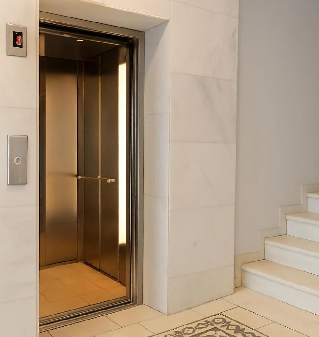 Apartmán Black Onyx Comfort Suites - Timeless Design In A Heritage Building Soluň